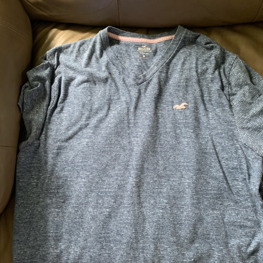 4 Men’s T shirts, XL